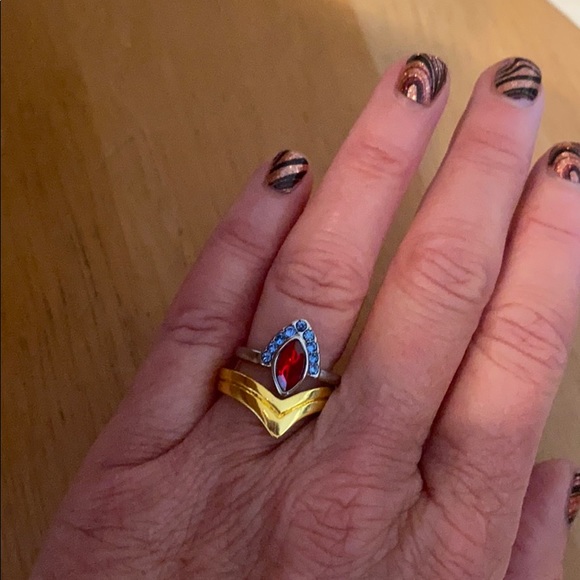 NEW Wonder Woman Ring Set - Picture 2 of 4